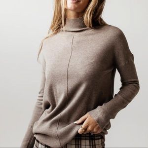 Women’s Size Large Zenana Top